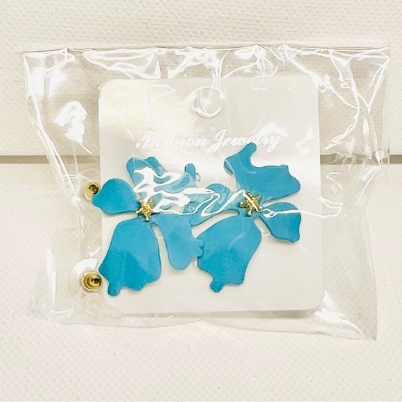 Flower Statement Earrings Blue Gold Studs Boho Chic Alloy NWT - Picture 3 of 4